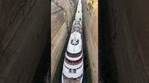 Cruise Ship Threads The Needle || ViralHog