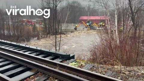 Backhoes Help Flooding In New Hampshire || ViralHog