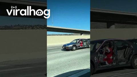 Santa Drives A Beater || ViralHog