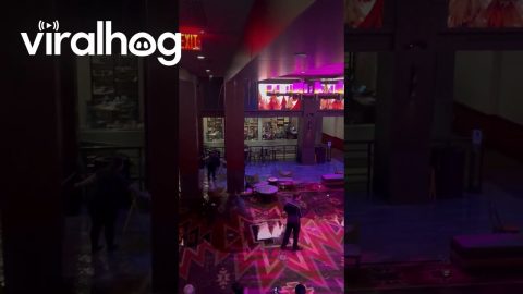 Major Flooding at Great Wolf Lodge in Perryville, MD || ViralHog