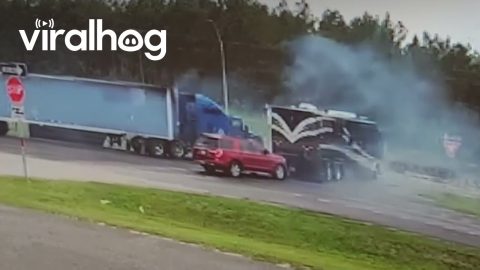Motorhome Pulls Out In Front Of 18-Wheeler || ViralHog