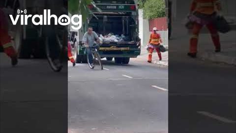 Garbage Men Are Pretty In Pink || ViralHog