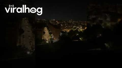 Early Morning Meteor Over Madrid || ViralHog
