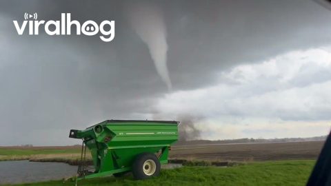 Tornado Touches Down North of Lincoln, Nebraska || ViralHog