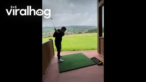 Newbie Golfer Breaks His Club || ViralHog