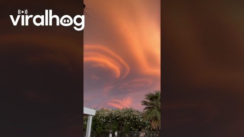 Palm Desert, California Evening Cloud Formations || ViralHog