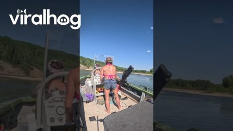 Close Call During Girls' Boating Trip || ViralHog