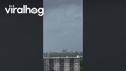 Diamond UFO Spotted Over Florida || ViralHog