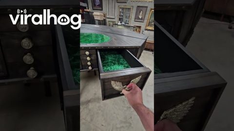 Magical Table Has Hidden Drawers || ViralHog