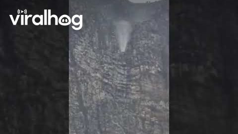 Waterfall Going In Reverse Due To Harsh Winds In Cape Town || ViralHog