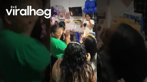 Celebrating Two Birthdays at the Same Time || ViralHog