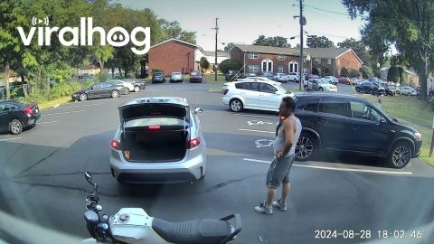 Would-Be Thief Tries to Fit Motorcycle in Trunk || ViralHog