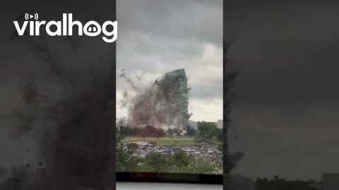 Onlookers Watch Lake Charles Building Implosion || ViralHog