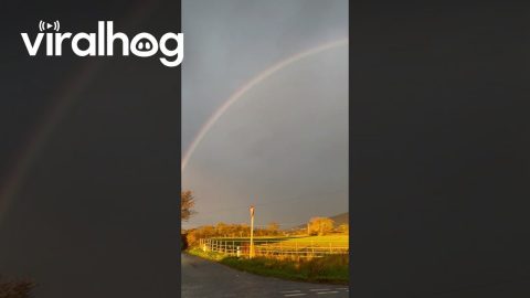 Double Rainbow in North Wales || ViralHog