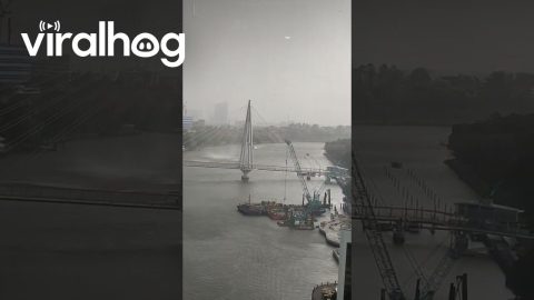 Waterspout Forms Over Brisbane River || ViralHog
