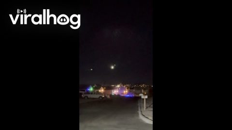 Apparent UAP Sighting in Arizona || ViralHog