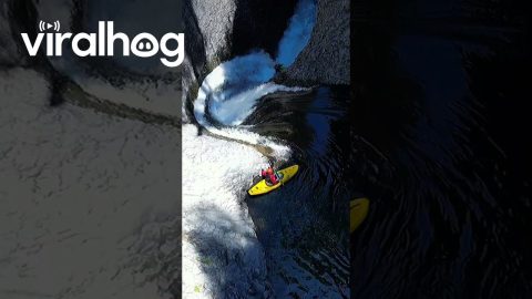 Extreme Kayaker Plunges Down Devil's Throat || ViralHog