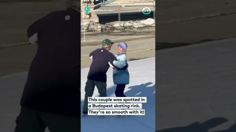 Adorable Elderly Couple Skate Together || ViralHog