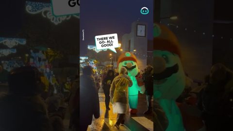 Costume Deflates During Parade || ViralHog