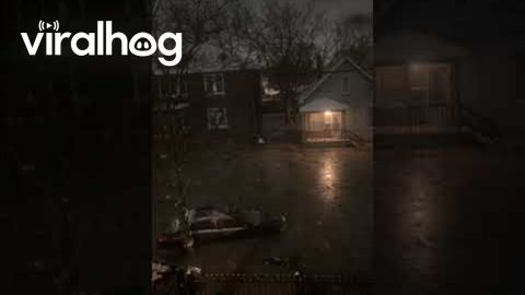 Freezing Floodwater In Detroit || ViralHog