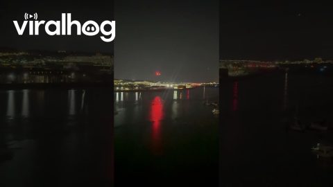 Search And Rescue Fly Over Potomac Crash Site || ViralHog