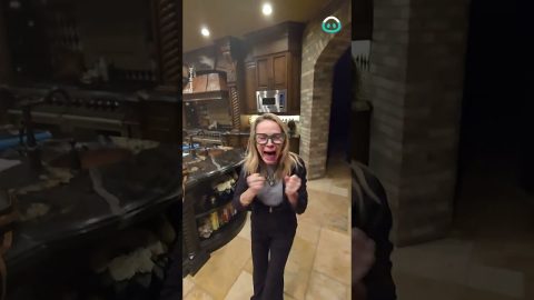 Sneaky Husband Startles Wife In Mansion's Kitchen || ViralHog