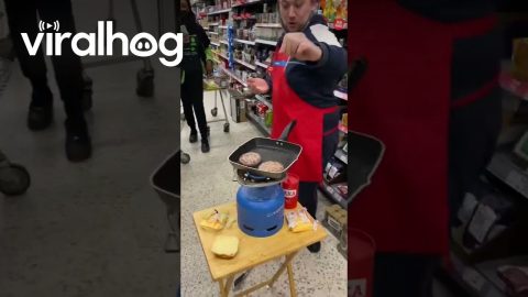 Cooking Burgers at the Supermarket || ViralHog