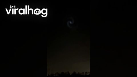 Spiral Light Seen In Italian Sky || ViralHog