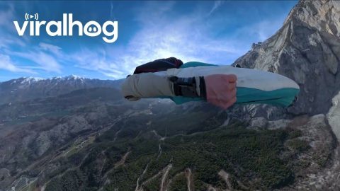 Base Jumping in Italy || ViralHog