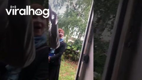 When Jehovah's Witnesses Knock at Your Door || ViralHog