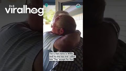 Army Buddies Reunited || ViralHog