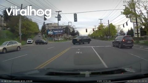 Red Sports Car Spins Out During Turn || ViralHog