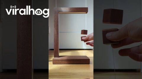 "Magic" Magnetic Lamp || ViralHog