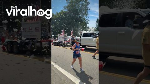 Car Wash Float Bubbles Out Of Control || ViralHog
