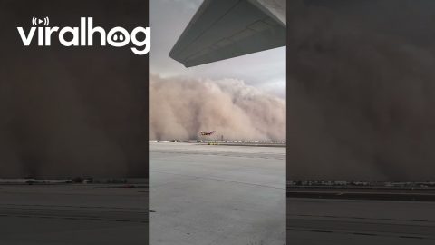 Massive Dust Storm Rolls in as Plane Takes Off || ViralHog