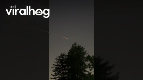 Meteor Above Northern California || ViralHog
