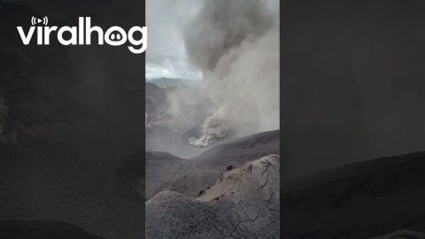 Volcano Eruption in Indonesia || ViralHog