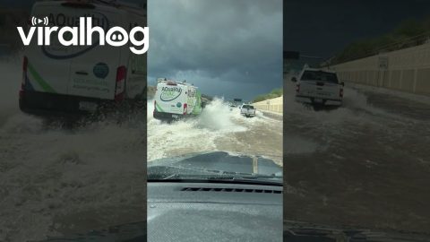 Tempe Highway Flooded After Microburst || ViralHog