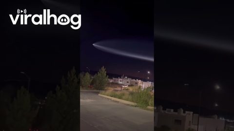 Falcon Rocket Passes Through Nogales, Sonora || ViralHog
