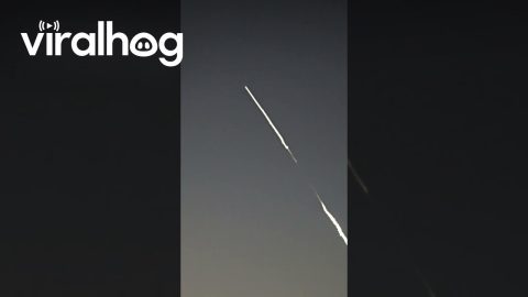 September SpaceX Launch Over San Diego || ViralHog