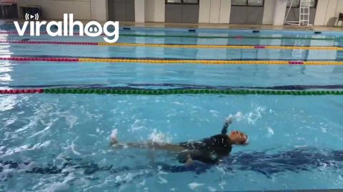 Woman Gives Backstroke Her All || ViralHog