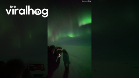 Shooting Star With Aurora Over Iceland || ViralHog