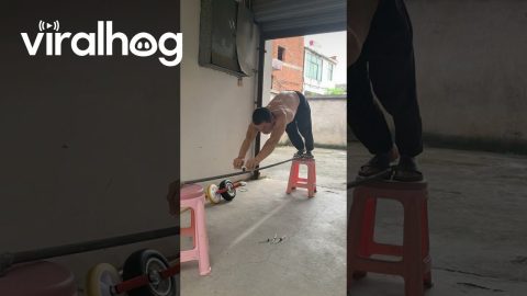 Core Strength on a Thin Pipe || ViralHog