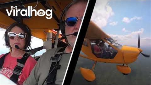 In Flight Emergency Caught On Camera With Emergency Landing || ViralHog