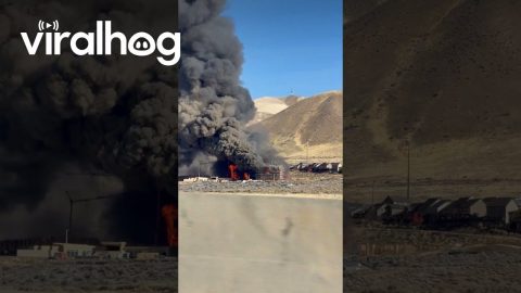 Apartment Building Under Construction Engulfed in Flames || ViralHog