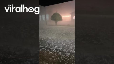 Hailstorm Pummels Barbosa Ferraz || ViralHog