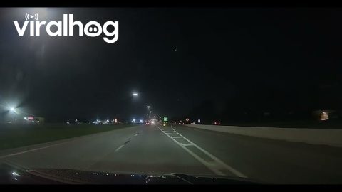 Christmas Shooting Star in Texas || ViralHog
