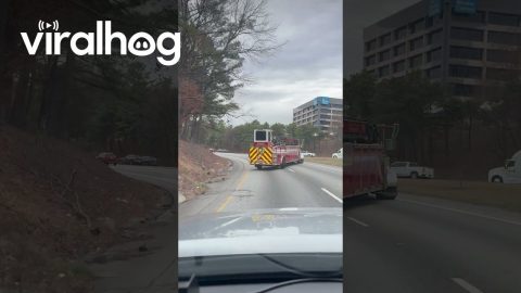 Tiller Fire Truck Drifts Around Turns || ViralHog