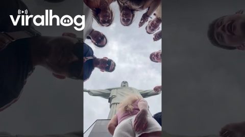 Woman Picking Wedgie Ruins Family's Brazilian Vacation Video || ViralHog