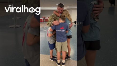 Dad Returns From Deployment and It Brings Kids to Tears || ViralHog